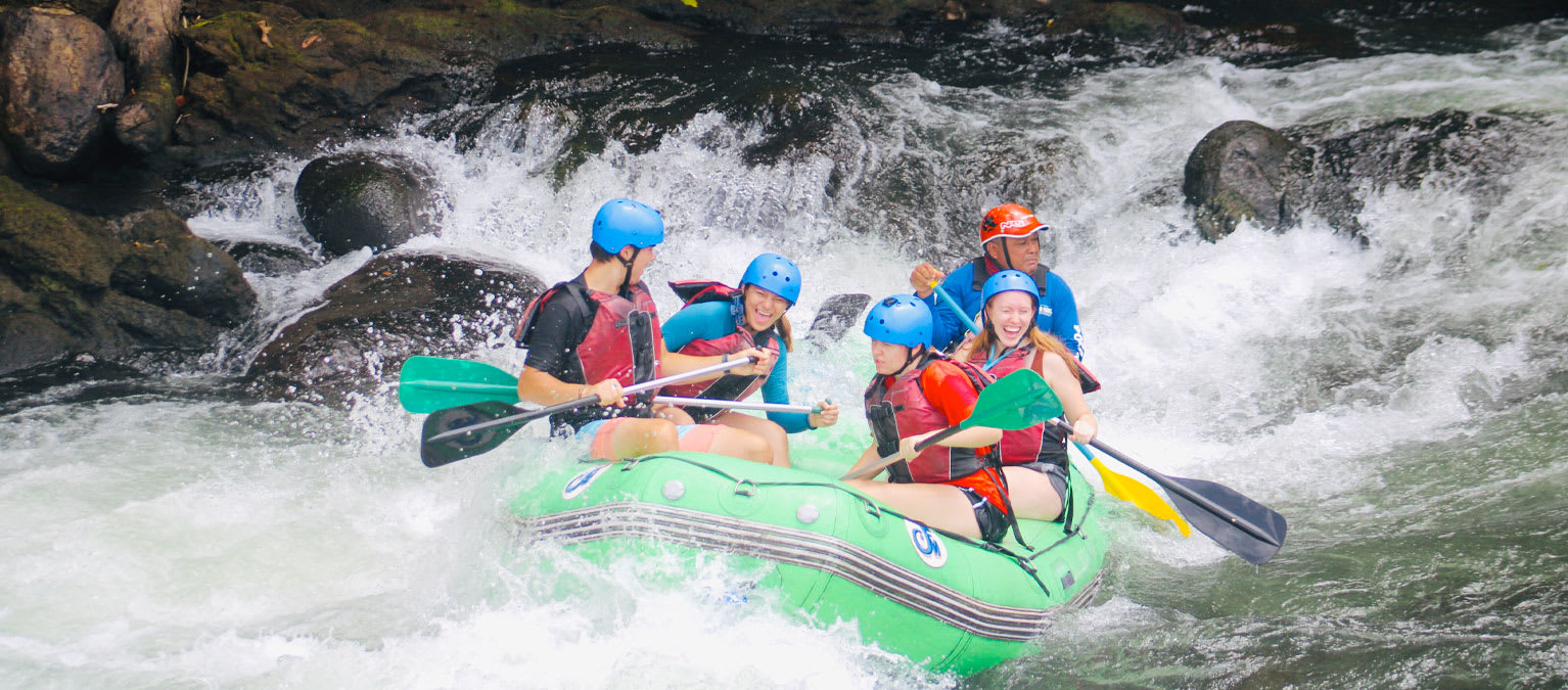 Students rafting in Costa Rica.